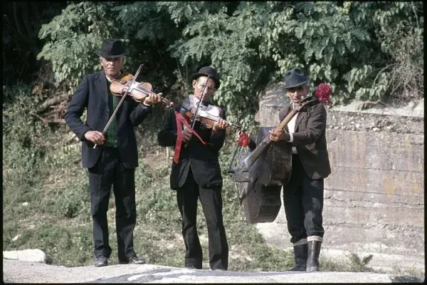 Moldován „Ilka" György széki prímás és zenekara (1976)