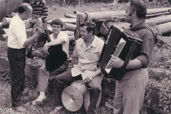 Alsóapsai zenészek (Misa Baranov, Hofer Stefan, Hofer Gheorghe) 1992.